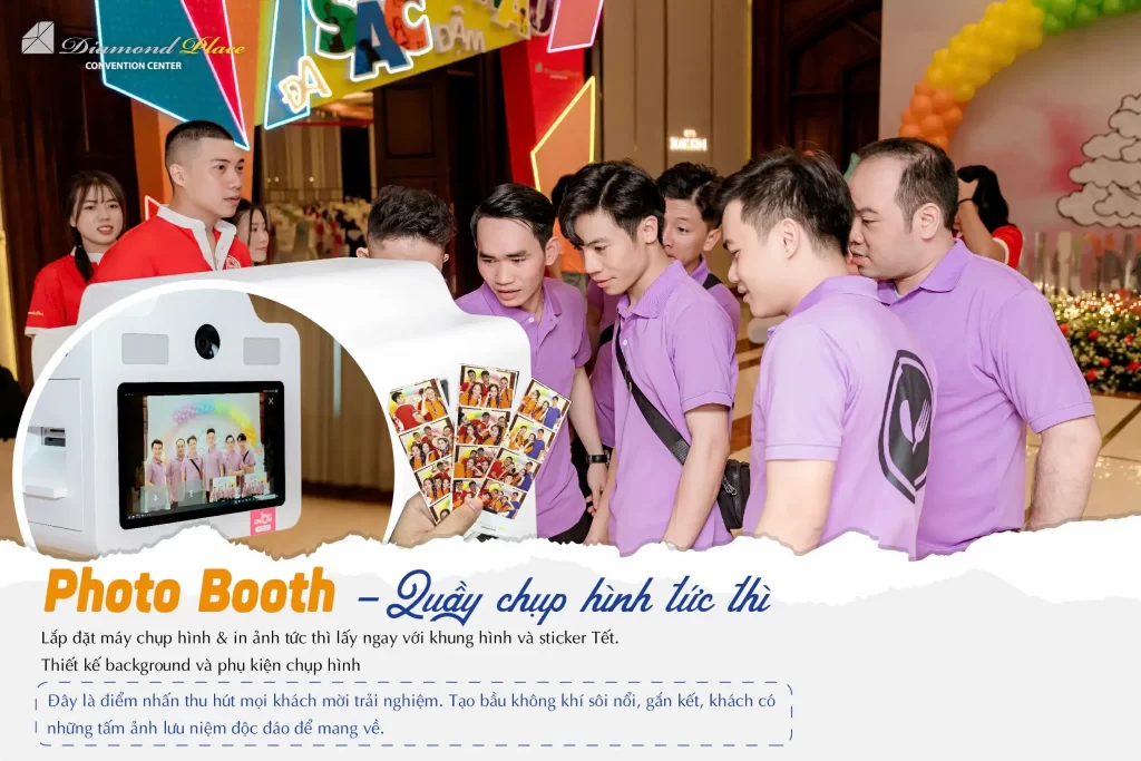 Hoạt động cho tiệc tân niên - Photo booth chụp hình