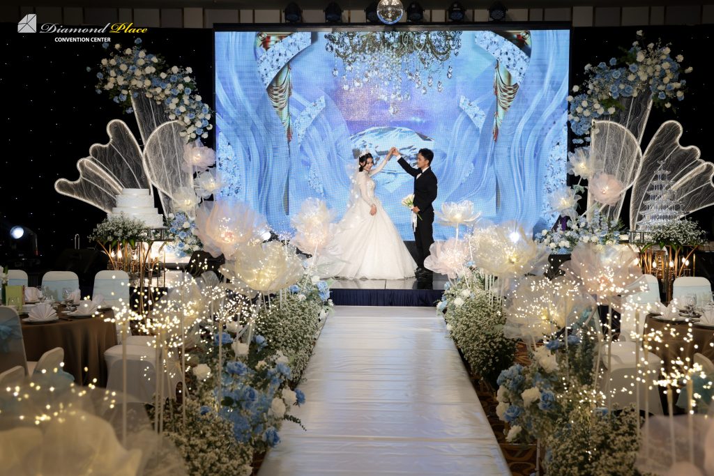 The Highlight Wedding - Một tiệc cưới ấn tượng, dưới ánh sáng tình yêu Concept cưới "Biển trời tinh khôi"
