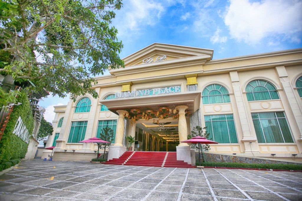 Review Diamond Place - Trung tâm Tiệc cưới uy tín & lâu đời tại TP.HCM Trung tâm hội nghị tiệc cưới Diamond Place Hồ Văn Huê
