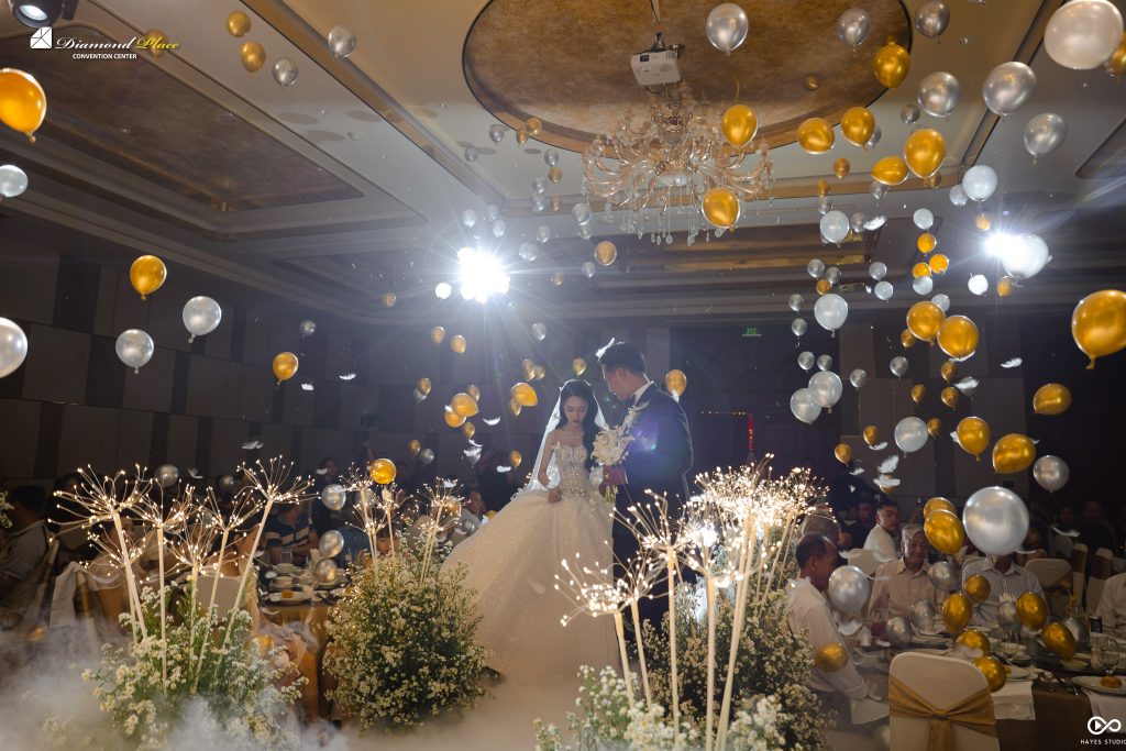 Dâu rể an tâm tận hưởng ngày cưới của mình theo tinh thần "Mindful Wedding" 